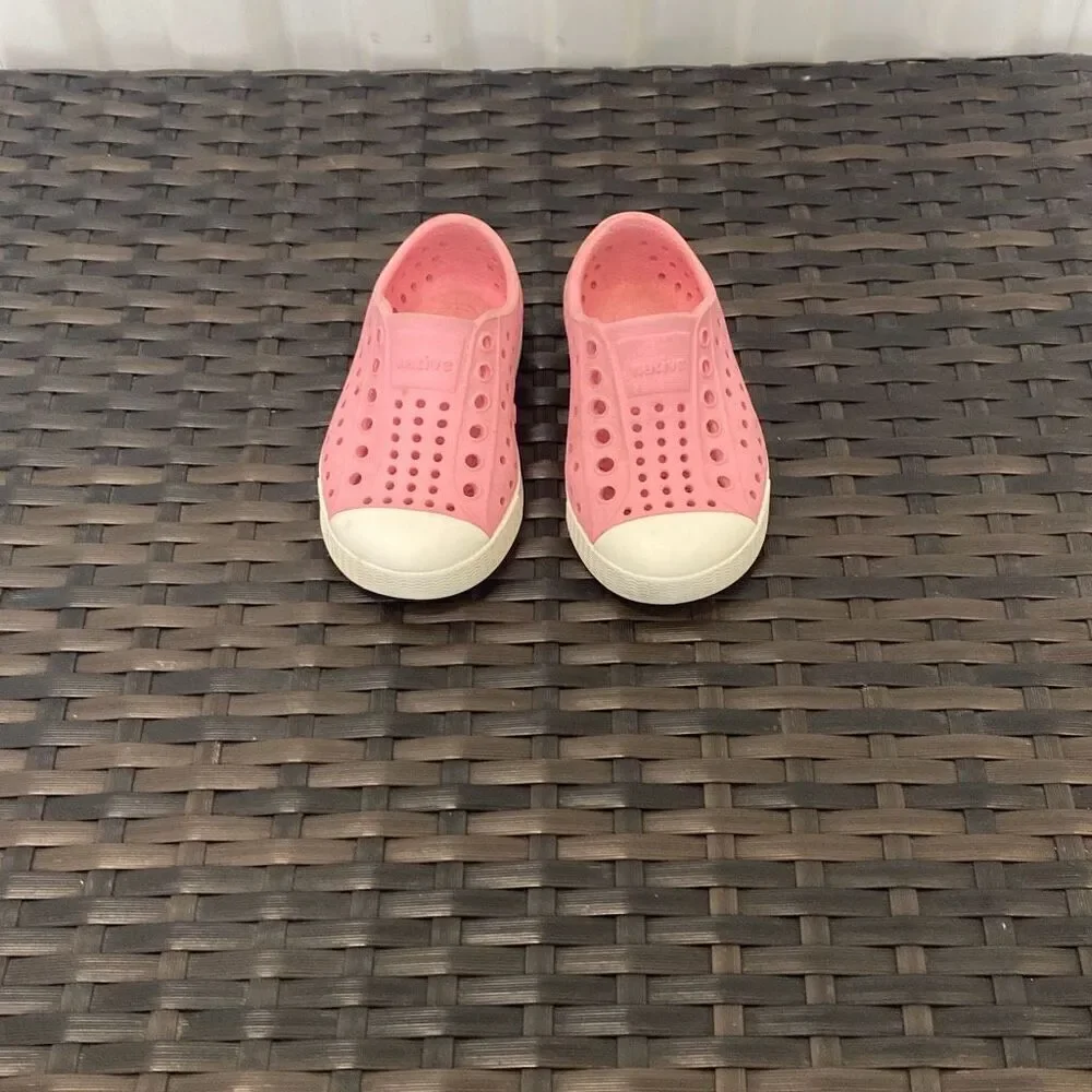 Native Jeffersons children’s size 6